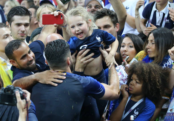 个队伍需要 个队伍需要